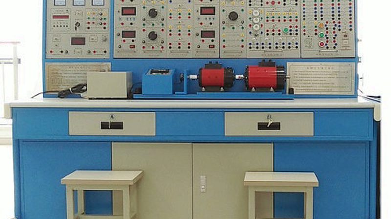 户外开关设备箱体材质选择：材质、性能与适用性解析